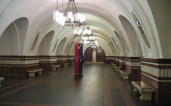 Метро, станция Фрунзенская